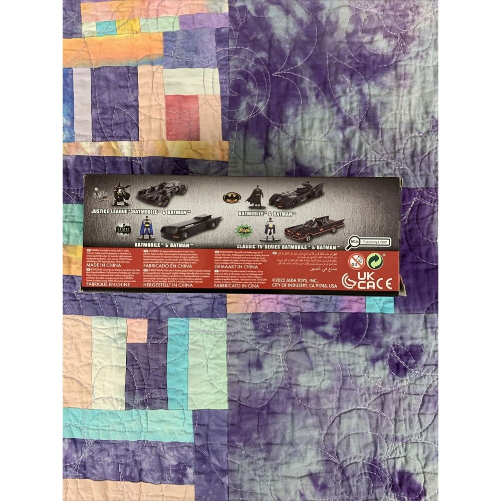 NEW Jada Toys 31703 Batman Classic 1966 TV BATMOBILE 1:32 Scale Vehicle & Figure - Picture 2 of 7